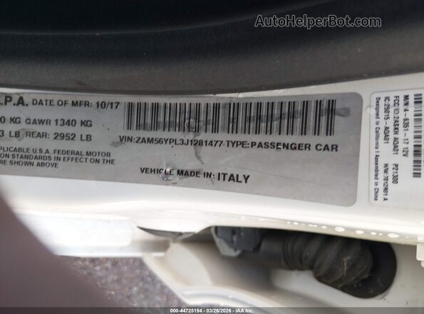 ZAM56YPL3J1281477 2018 MASERATI QUATTROPOR White Vista del compartimento del motor