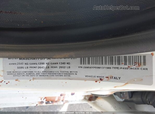 ZAM56YPS9M1371969 2021 MASERATI QUATTROPOR White 