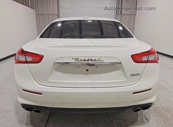 ZAM57XSA3J1304947 2018 MASERATI GHIBLI White Вид ззаду