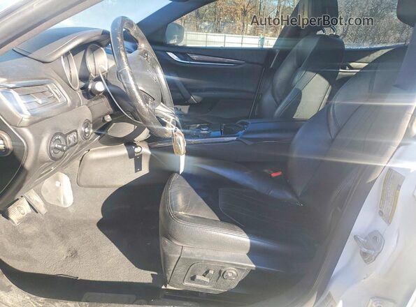 ZAM57XSA4L1344389 2020 MASERATI GHIBLI White Widok wnętrza z przodu