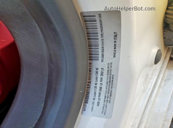 ZAM57XSA7K1315175 2019 MASERATI GHIBLI White Engine compartment view