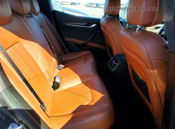 ZAM57XSA9K1328185 2019 MASERATI GHIBLI Gray Vista de los asientos traseros