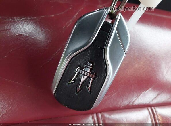 ZAM57XSS6J1290826 2018 MASERATI GHIBLI Blue Widok deski rozdzielczej