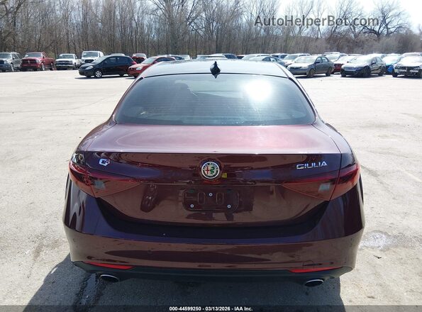 ZARFAEDN7J7565029 2018 ALFA ROMEO GIULIA Burgundy 