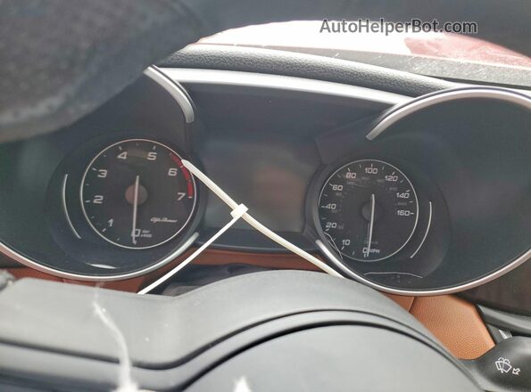 ZARFAMAN0M7639930 2021 ALFA ROMEO GIULIA Red Instrument cluster view