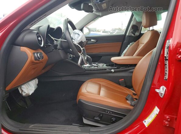 ZARFAMAN0M7639930 2021 ALFA ROMEO GIULIA Red Front interior view