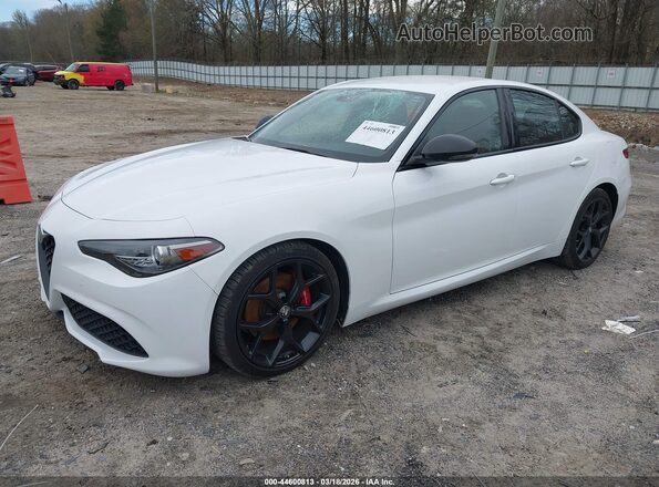 ZARFAMAN1L7635156 2020 ALFA ROMEO GIULIA White Front left