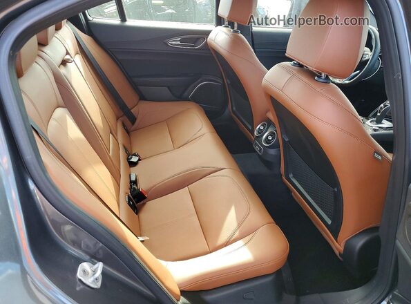 ZARFAMBN0P7676656 2023 ALFA ROMEO GIULIA Gray Widok tylnych siedzeń
