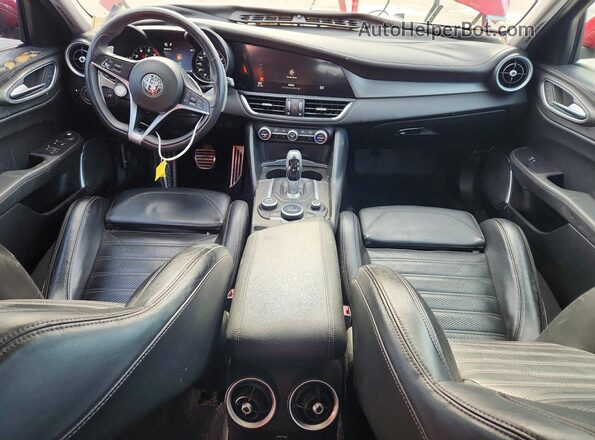 ZARFAMBN1K7611954 2019 ALFA ROMEO GIULIA Red 
