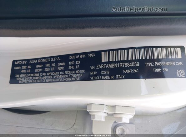 ZARFAMBN1R7684039 2024 ALFA ROMEO GIULIA White Շարժիչի բաժամունքի տեսք