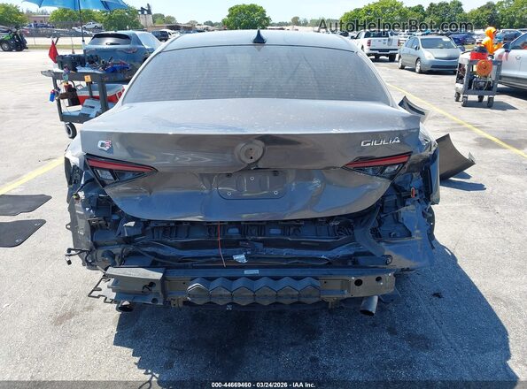 ZARFAMBN3R7680400 2024 ALFA ROMEO GIULIA Gray Widok z przodu