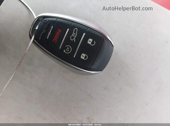 ZARFAMBN5N7665326 2022 ALFA ROMEO GIULIA Black Առջևի վահանակի տեսք