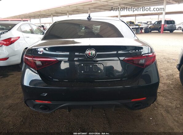 ZARFAMBN5N7665326 2022 ALFA ROMEO GIULIA Black 