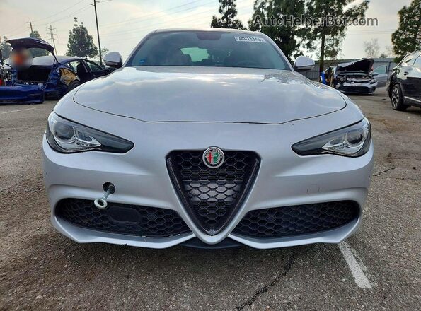 ZARFAMBN6K7605423 2019 ALFA ROMEO GIULIA Silver 