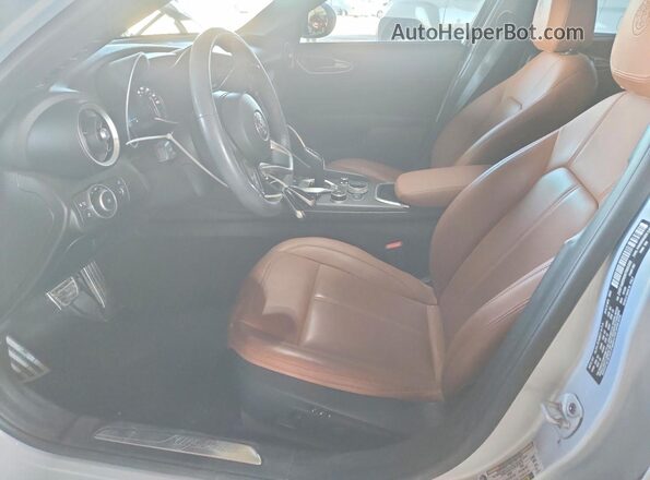 ZARFAMBN6N7666260 2022 ALFA ROMEO GIULIA Turquoise წინა სალონის ხედი