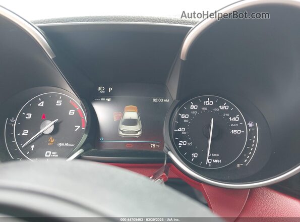 ZARFAMBN7L7630543 2020 ALFA ROMEO GIULIA Black Widok tylnych siedzeń