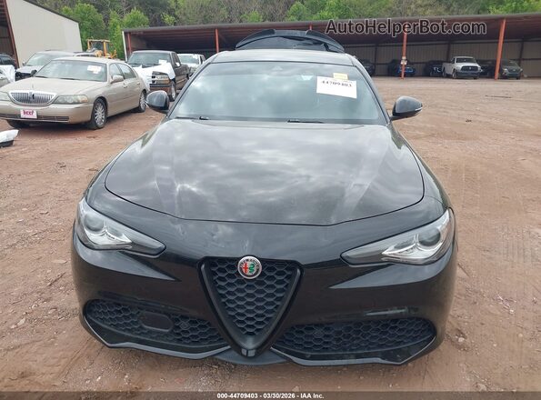 ZARFAMBN7L7630543 2020 ALFA ROMEO GIULIA Black Widok zestawu wskaźników