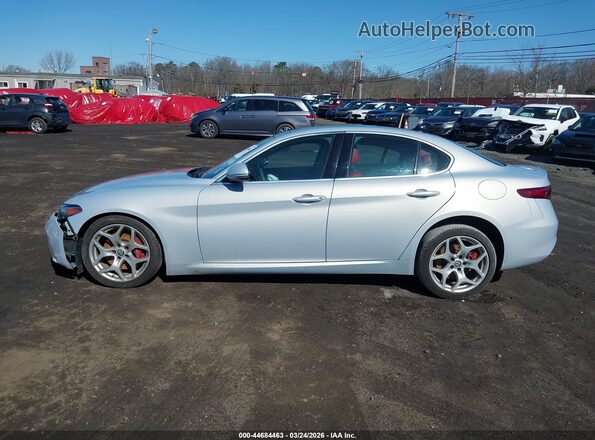 ZARFAMBNXM7644440 2021 ALFA ROMEO GIULIA Silver Vista interior de 360 grados