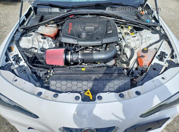 ZARFANBN2M7647855 2021 ALFA ROMEO GIULIA White უკანა სალონის ხედი