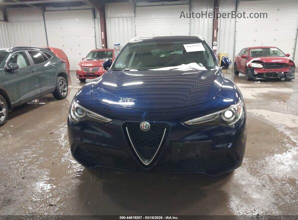 ZASFAKAN0J7B85440 2018 ALFA ROMEO STELVIO Синий Вид панели приборов