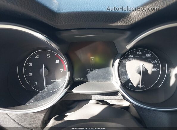 ZASFAKBN4J7B94818 2018 ALFA ROMEO STELVIO Black Widok tylnych siedzeń