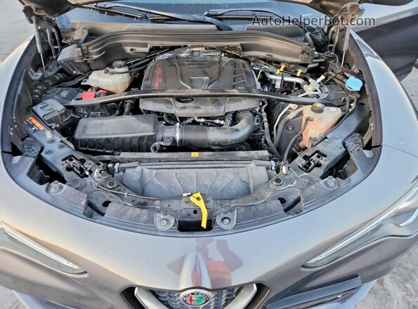 ZASFAKBN7J7B71680 2018 ALFA ROMEO STELVIO Серый Вид подкапотного пространства