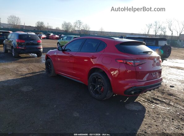 ZASFAKEVXJ7C20401 2018 ALFA ROMEO STELVIO Красный Задняя левая четверть