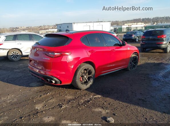 ZASFAKEVXJ7C20401 2018 ALFA ROMEO STELVIO Красный Задняя правая четверть