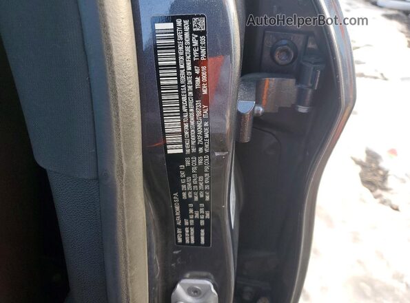 ZASFAKNN2J7B87331 2018 ALFA ROMEO STELVIO Gray VIN կոդի պիտակի տեսք