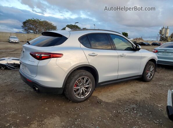 ZASPAJAN5N7D24742 2022 ALFA ROMEO STELVIO Silver Rear right