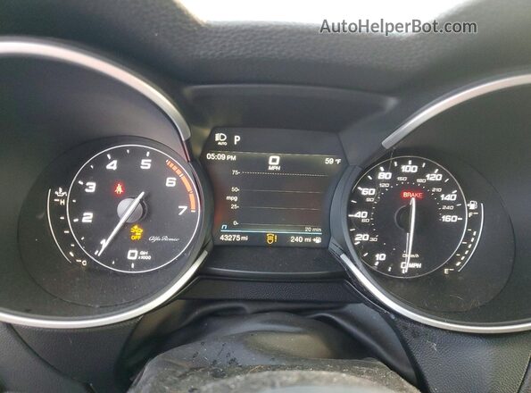 ZASPAJAN5N7D24742 2022 ALFA ROMEO STELVIO Silver Instrument cluster view