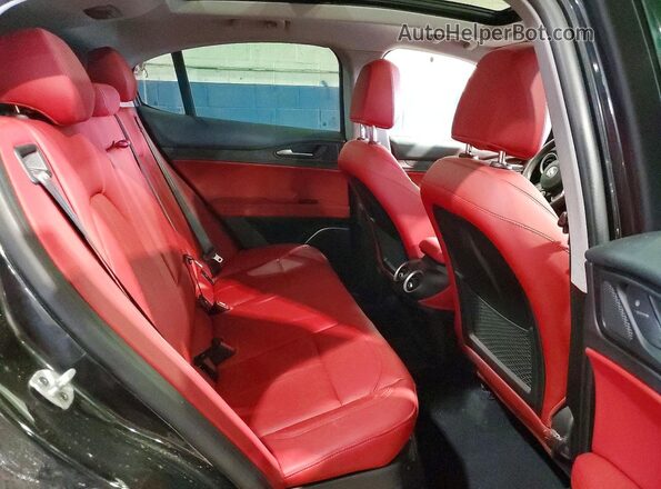 ZASPAKAN4M7D18399 2021 ALFA ROMEO STELVIO Charcoal Vista interior trasera