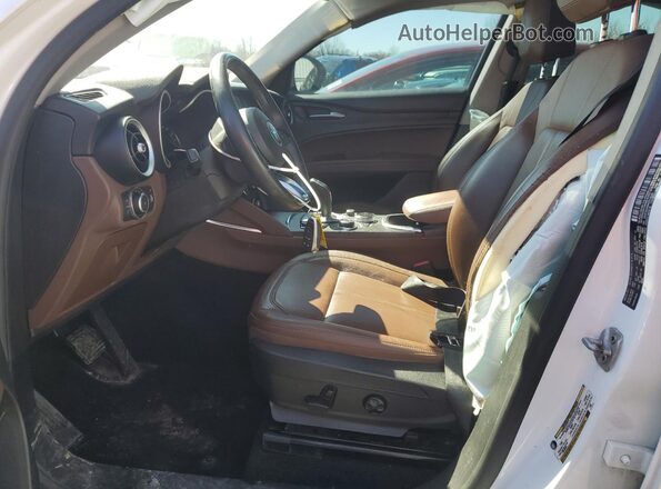 ZASPAKAN6M7D12538 2021 ALFA ROMEO STELVIO Белый 
