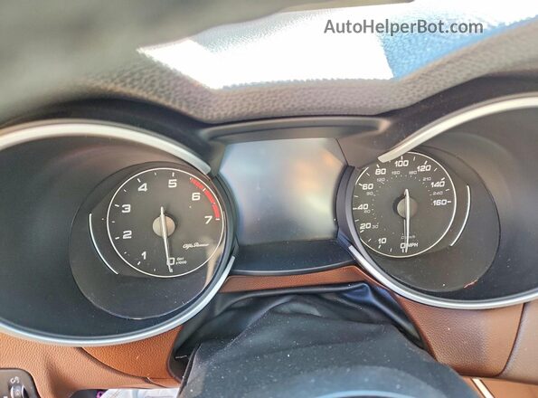 ZASPAKAN8M7D09527 2021 ALFA ROMEO STELVIO Red Սարքավորումների վահանակի տեսք