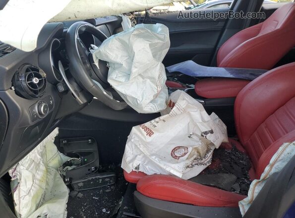 ZASPAKAN9N7D36799 2022 ALFA ROMEO STELVIO Blue Vista interior delantera