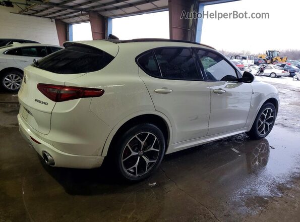 ZASPAKBN0L7C94356 2020 ALFA ROMEO STELVIO White Rear right