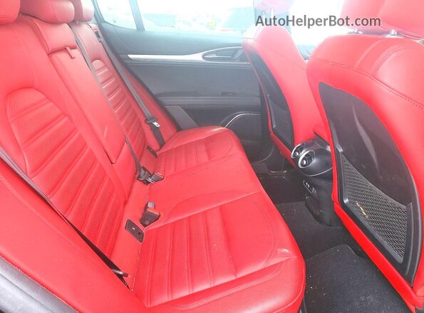 ZASPAKBN2P7D54918 2023 ALFA ROMEO STELVIO Black Vista interior trasera
