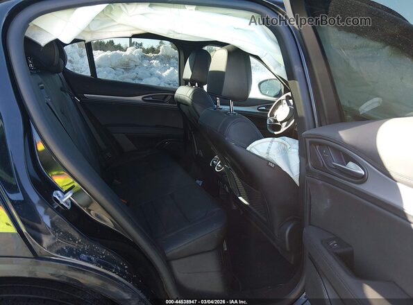 ZASPAKBN8R7D76747 2024 ALFA ROMEO STELVIO Black VIN կոդի պիտակի տեսք
