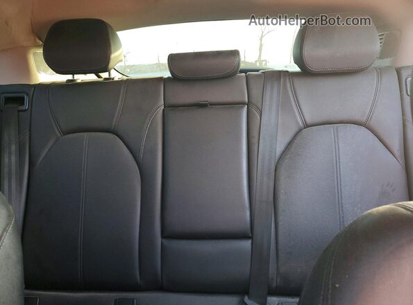 ZASPAKBN9M7D17912 2021 ALFA ROMEO STELVIO Red Vista de los asientos traseros