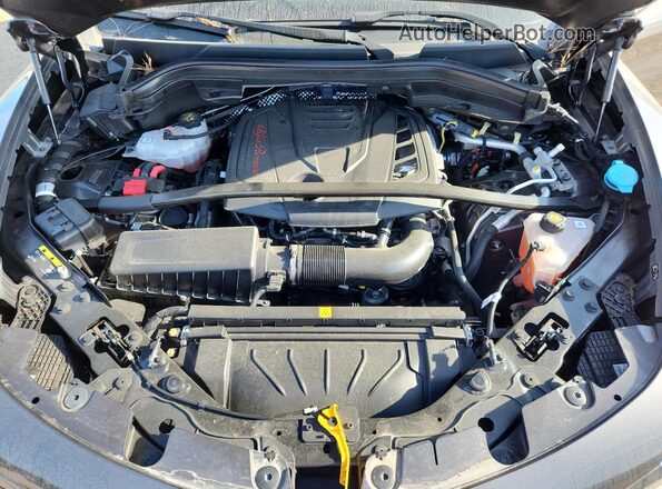 ZASPAKBN9R7D79379 2024 ALFA ROMEO STELVIO Gray Вид задньої частини салону