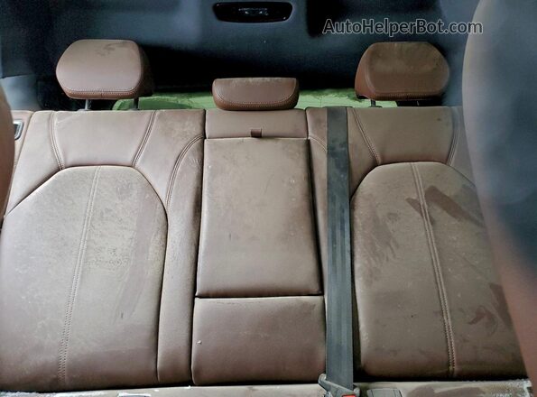 ZASPAKBNXN7D47731 2022 ALFA ROMEO STELVIO White Հետևի նստատեղերի տեսք