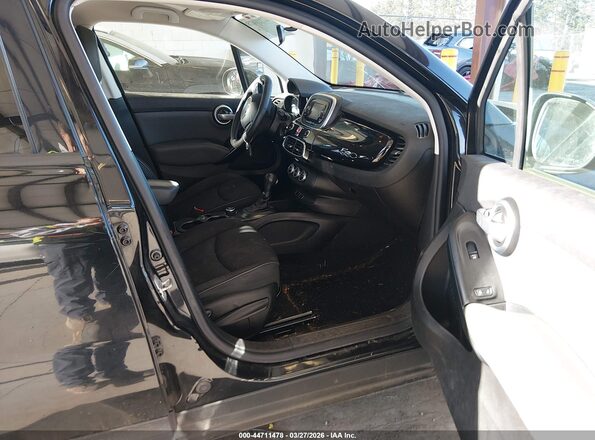 ZFBCFXBT2GP385674 2016 FIAT 500X Black Front interior view