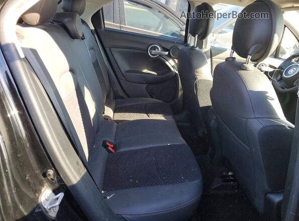 ZFBCFYCB2JP651486 2018 FIAT 500X Черный Вид задних сидений