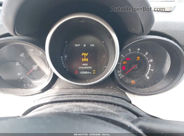 ZFBCFYDB5HP535045 2017 FIAT 500X White Vista de los asientos traseros