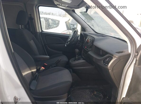 ZFBERFAT8G6B42309 2016 RAM PROMASTER CITY White Front interior view