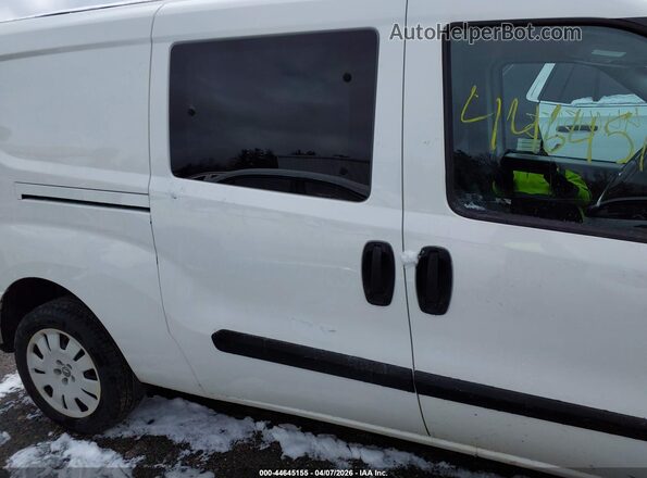 ZFBERFBB8J6J23575 2018 RAM PROMASTER CITY White Սալոնի հետևի տեսք