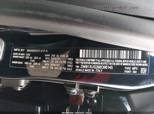 ZN661XUS2MX366145 2021 MASERATI LEVANTE Blue Engine compartment view