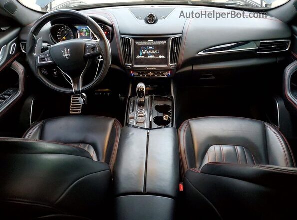 ZN661XUS3HX220214 2017 MASERATI LEVANTE Black 