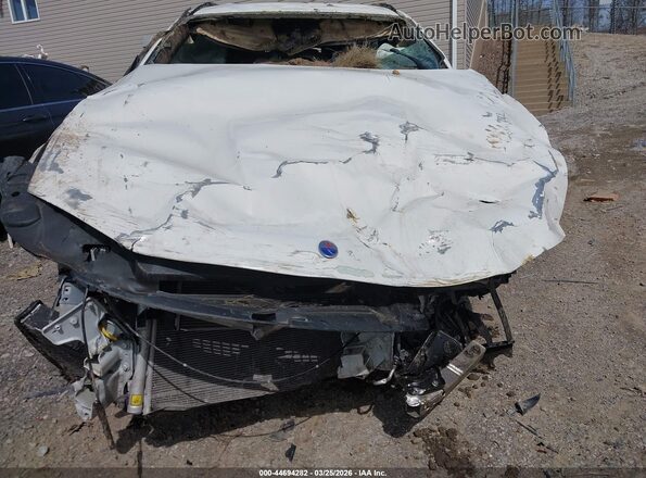ZN661XUS4KX328204 2019 MASERATI LEVANTE White Вид панелі приладів