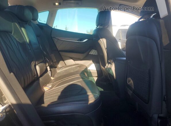 ZN661YUL2KX338664 2019 MASERATI LEVANTE Black Вид задньої частини салону